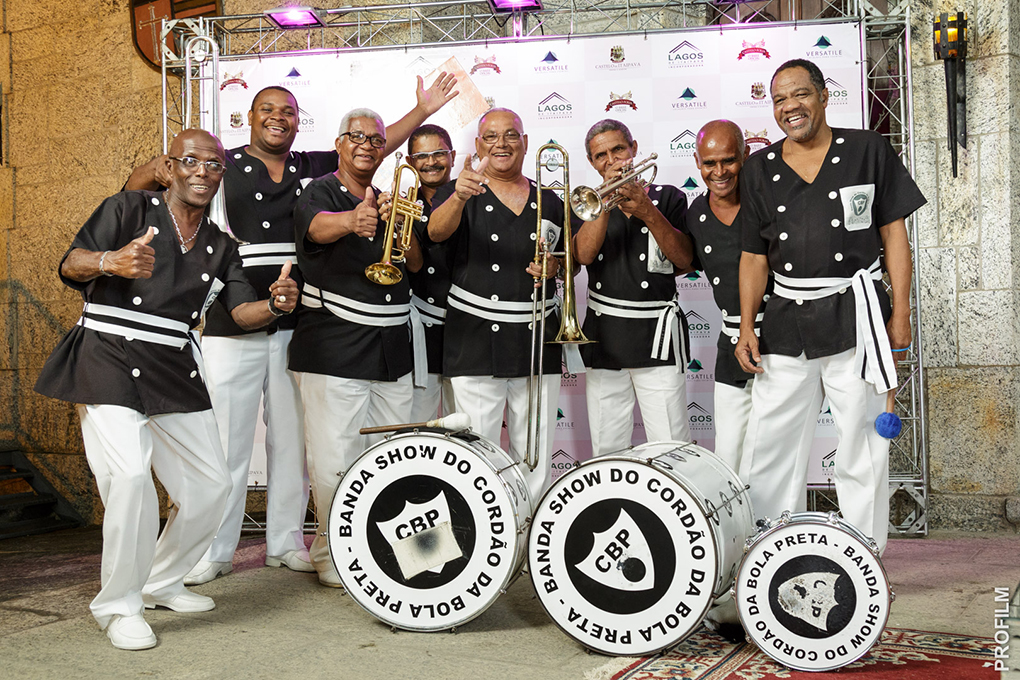 A banda do tradicional bloco Cordão do Bola Preta é uma das atrações no Baile do Hawaii