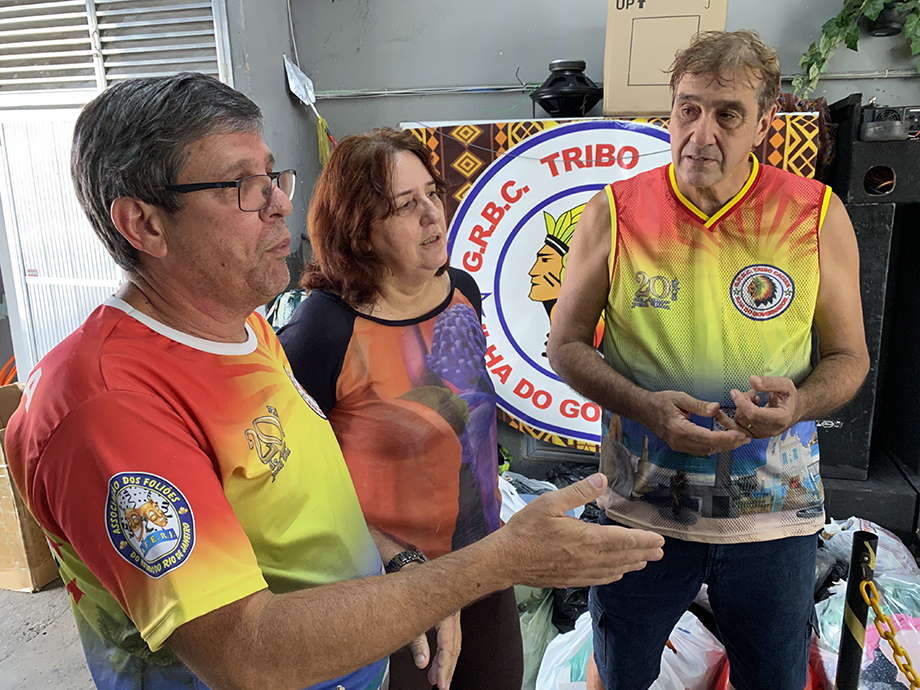 Walter Costa, Leila e Luis Taufie planejam entregar mais doações aos desabrigados