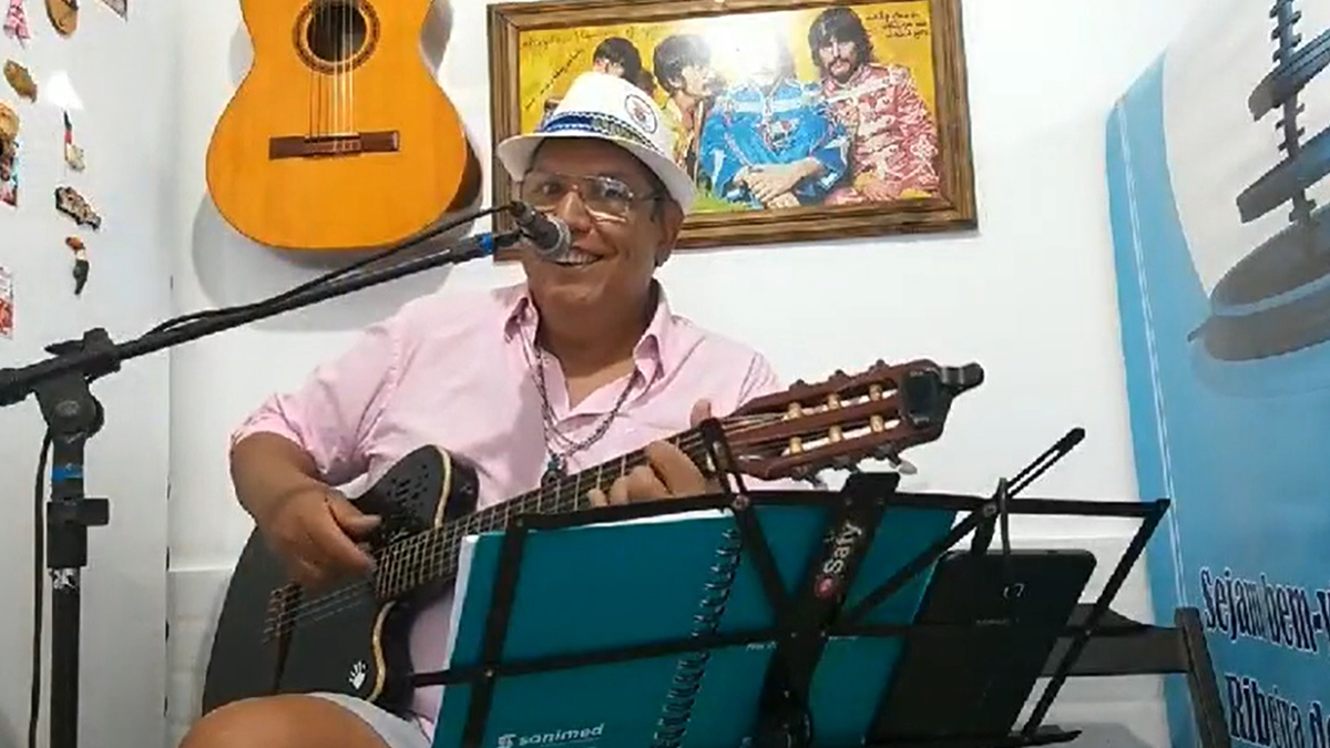 Bicudo é dos grandes compositores da Ilha e um dos autores do samba "A Amizade", sucesso nacional