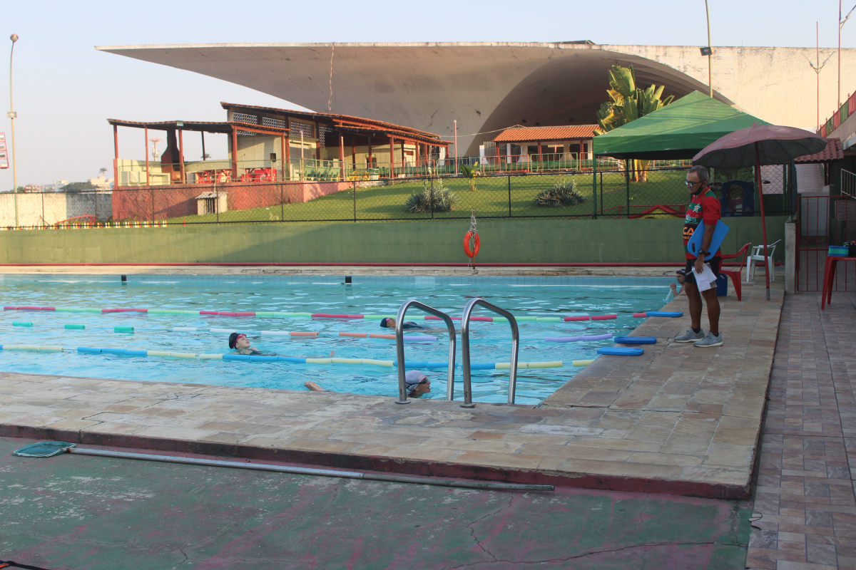 O Parque Aquático funciona de terça a domingo e têm piscinas para todas as idades