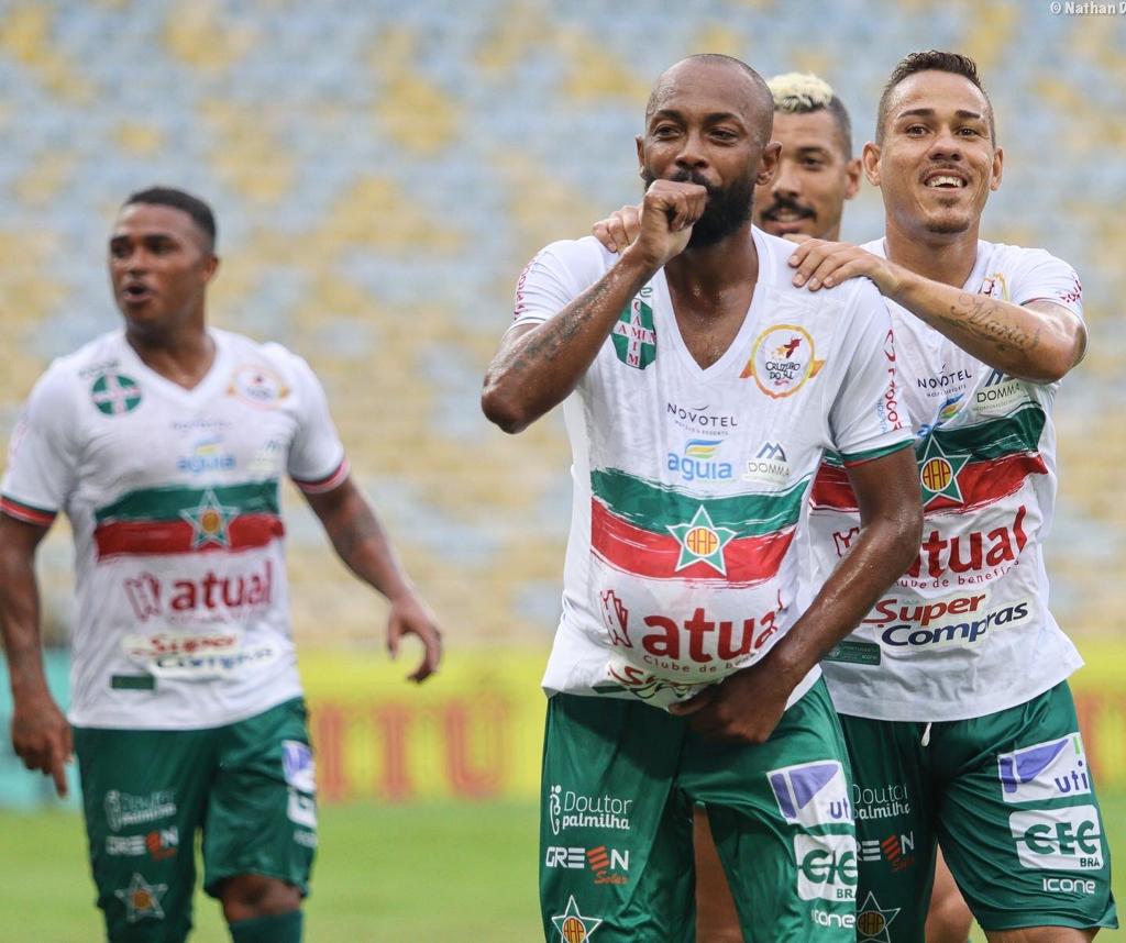 O Atual Clube de Benefícios esteve junto com a Portuguesa estampada no uniforme oficial durante a melhor campanha da história do time no Cariocão 2021
