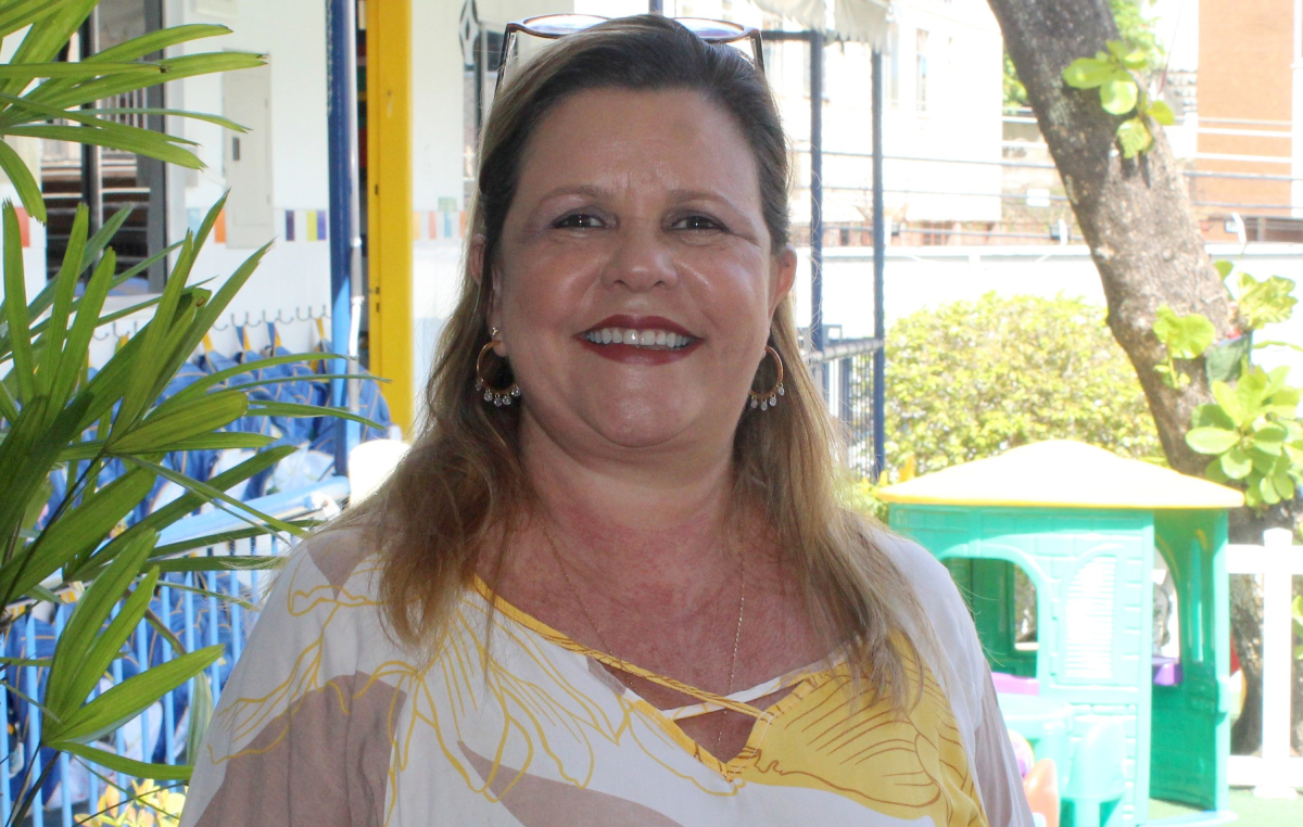 A insulana Adriana Dantas construiu uma carreira de sucesso e hoje é uma educadora respeitada