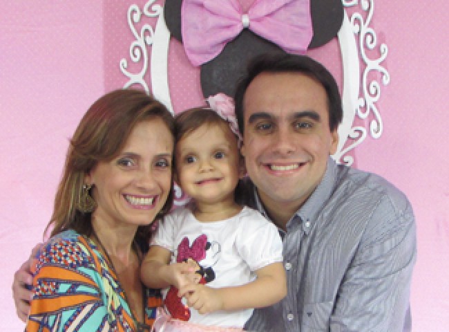 Sandra e Allan Marchione comemoraram no dia 10 os 2 aninhos da filha, a princesinha Júlia. A comemoração foi na casa de festas Ya Bada Badu
