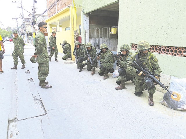Os fuzileiros simularam ações de patrulhamento