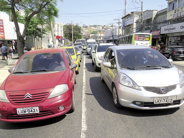 Congestionamento no Cacuia têm atrapalhado a vida de muita gente na Ilha 