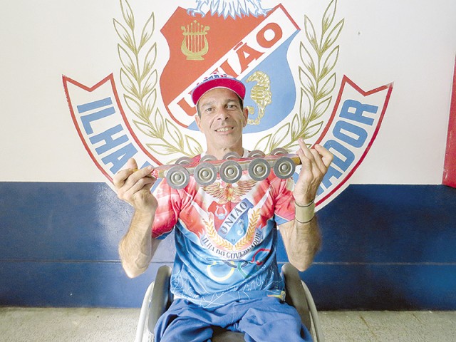 Desde 1979 Gladimir colabora com a União da Ilha, sua escola de coração