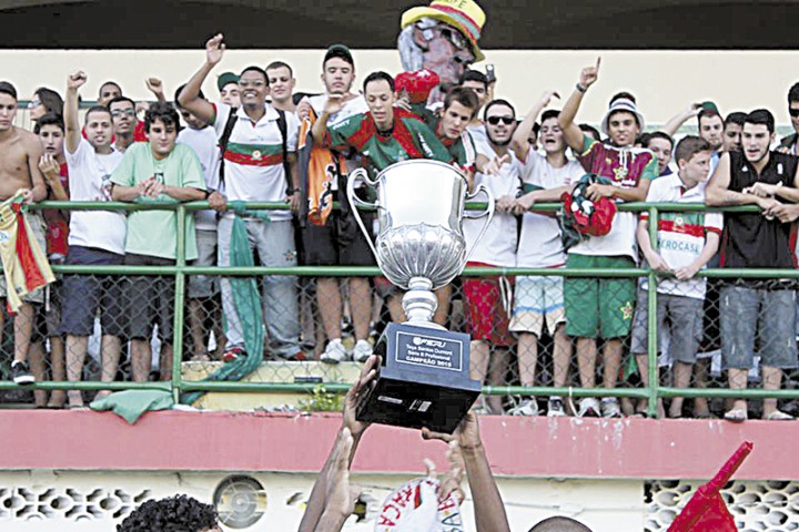 A torcida da Portuguesa mostrou sua força lotando o estádio Luso Brasileiro. Foto: Vitor Lopez (FRD)