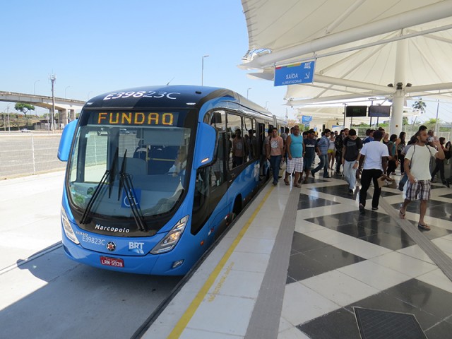 BRT entra em funcionamento no Fundão | Notícias | Ilha Notícias